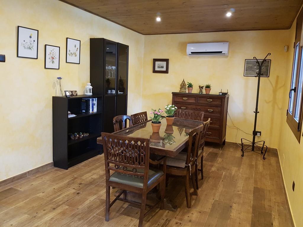Casa Climent Pension Aviá Buitenkant foto
