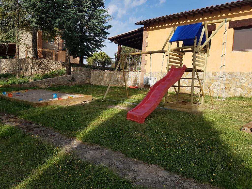 Casa Climent Pension Aviá Buitenkant foto